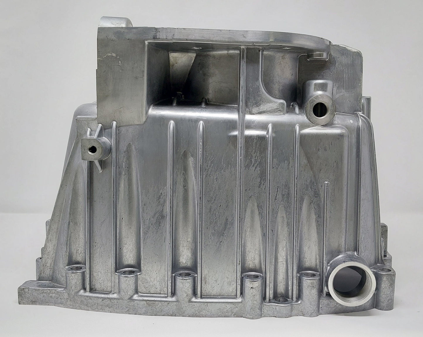 Tail Housing for 2001-2006 Chevy GMC 6.6l Duramax W/ ZF6 Transmission