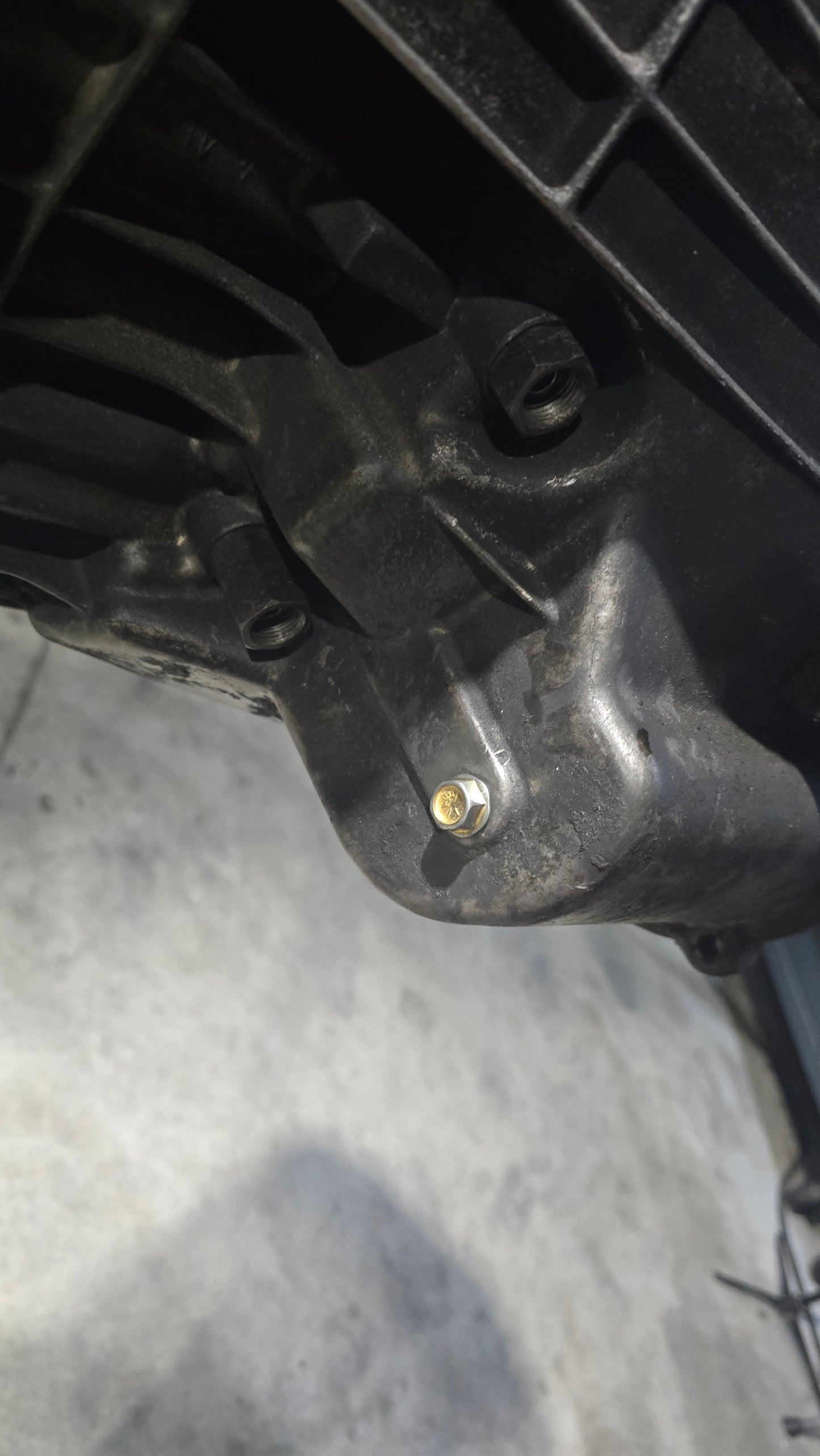 Ford ZF6 Pivot fork retainer